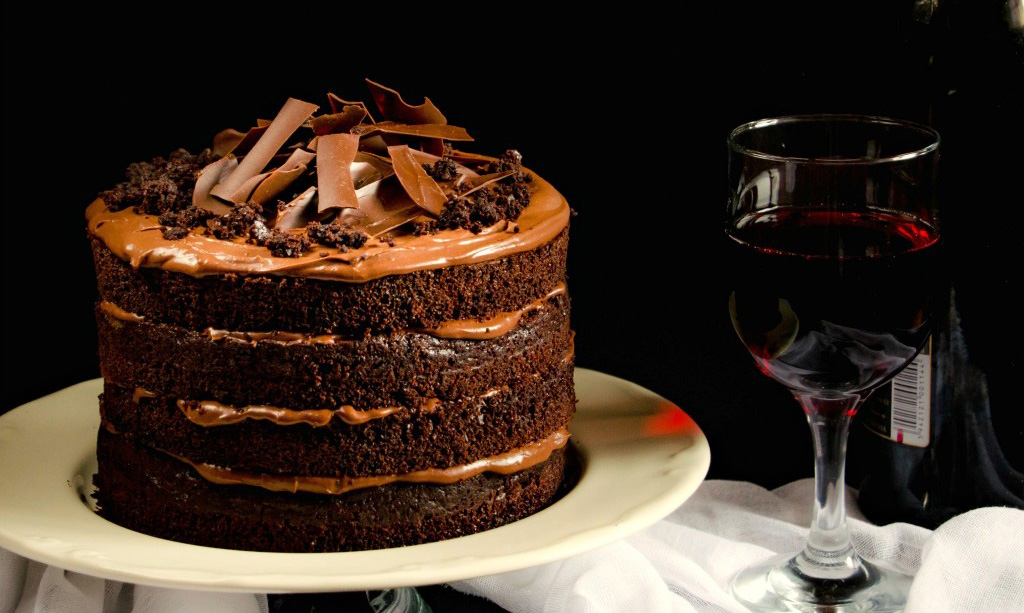 misturar Vinho com Chocolate faz mal