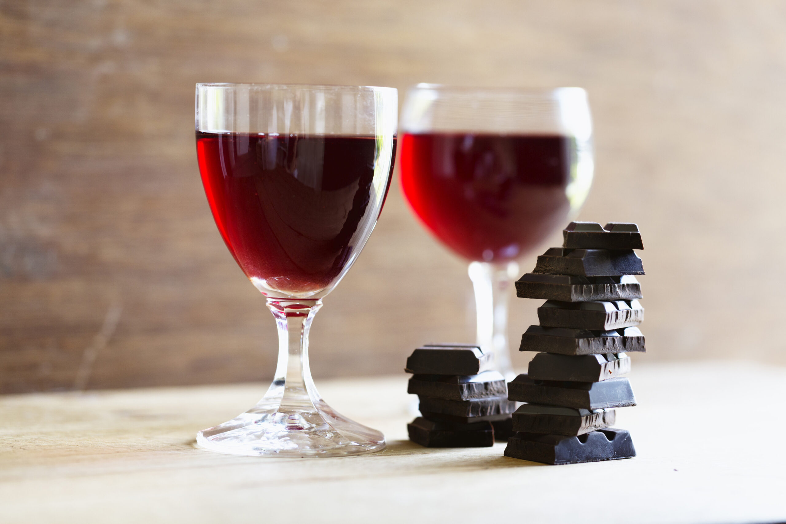 misturar Vinho com Chocolate faz mal