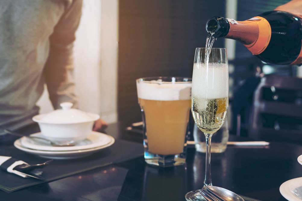 A diferença entre champagne e espumante - Os Métodos de fermentação