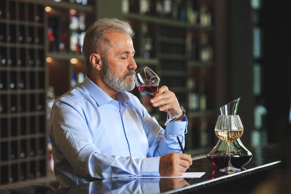 As Fases da Degustação do vinho - como apreciar ao máximo a sua bebida